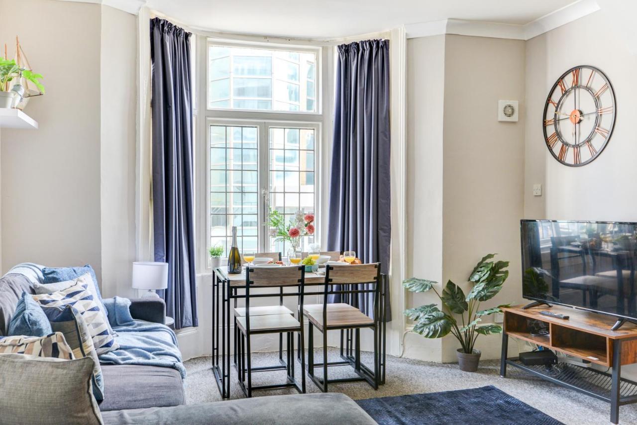 2 Bedroom Apartment - Queens Square Flat 1 Hove Exterior foto