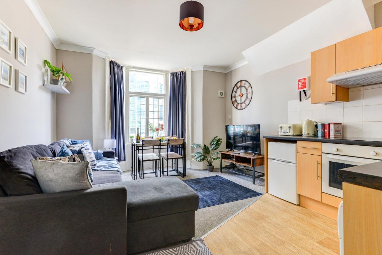 2 Bedroom Apartment - Queens Square Flat 1 Hove Exterior foto